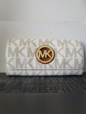 Michael Kors Signature Cream Wallet